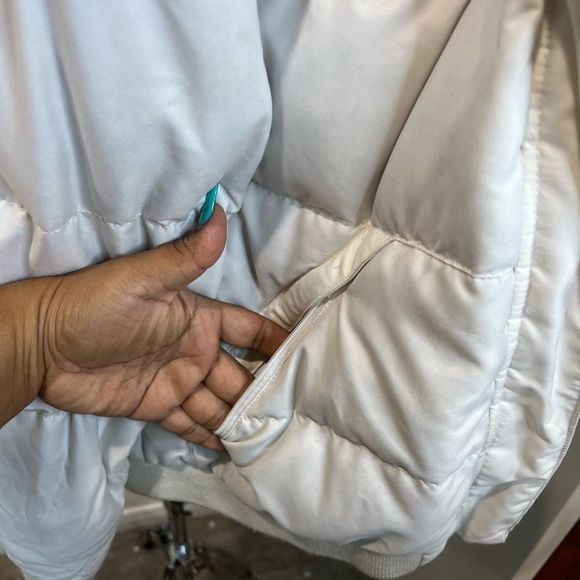 The north face down jacket - Picture 5 of 15